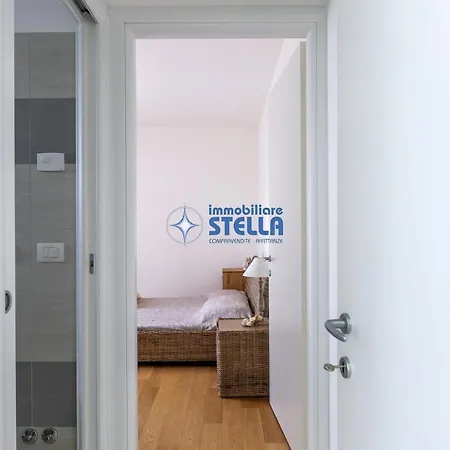 Stella *